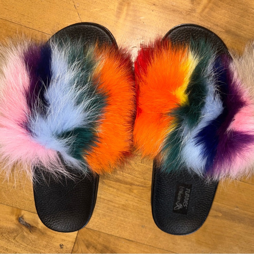 Multi-Color Fur Slide - Picture 2 of 5